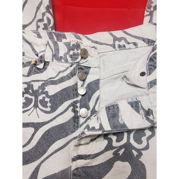 Pacsun Women's Light Wash “DAD” Jeans Button Fly All Over Butterfly Denim SZ 27 - Picture 7 of 10